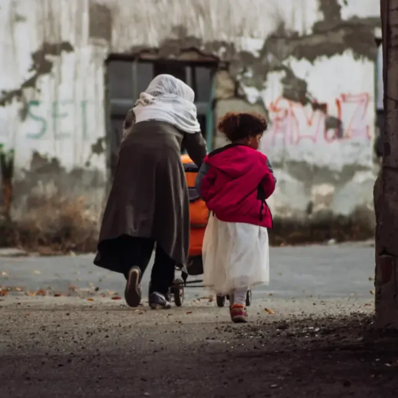 Patrocínio Comunitário: Brasil Formaliza Acolhida Humanitária e Leva Modelo à OCDE